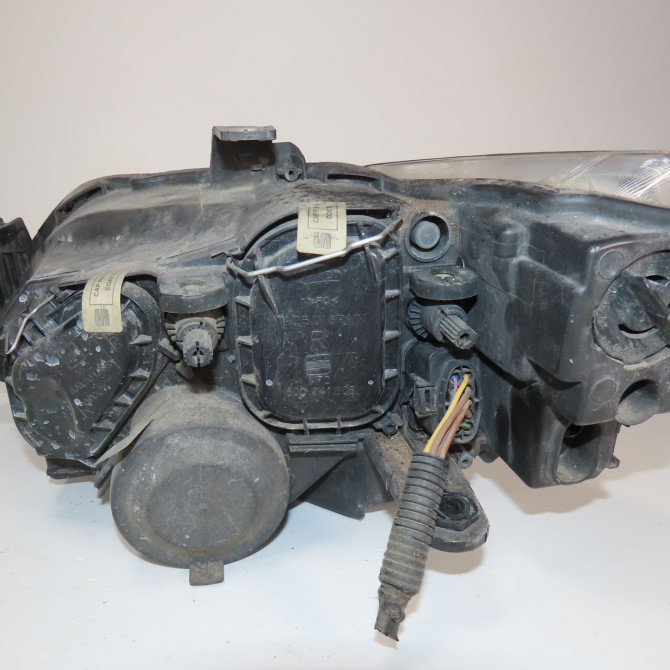 Phare droit occasion  Seat IBIZA IV SC (6J1, 6P5) 1.4 (2008-2015)   6J1941006D  3