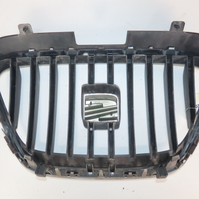 Calandre occasion  Seat ALTEA XL (5P5, 5P8) 1.6 tdi (2009)   5P98536519B9  2