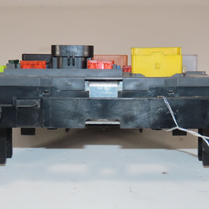 Boite a fusibles occasion  Citroën C4 GRAND PICASSO I (UA_) 1.6 hdi 110 (2010-2013)   9675877980  3