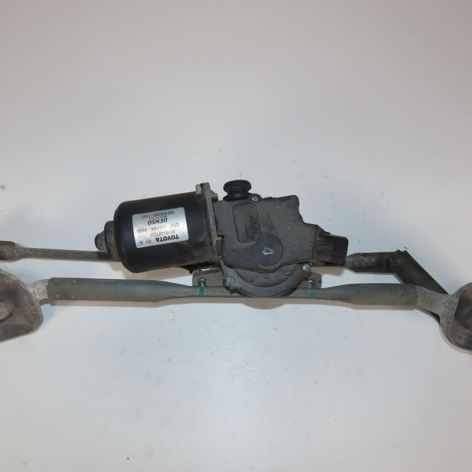 Moteur essuie-glace avant occasion  Toyota COROLLA Verso (ZER_, ZZE12_, R1_) 2.2 d-4d (aur10_) (2005-2009) 5 portes   851100F020  1