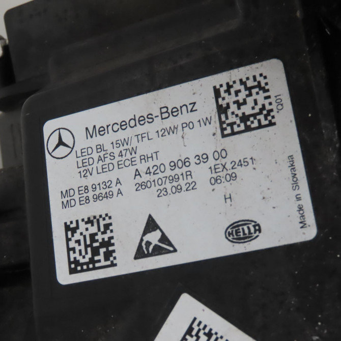 Phare droit occasion  Mercedes-benz CITAN Camionnette/Monospace (W420) 1.5 112 cdi (420.633, 420.635) (2021)   A4209063900  2