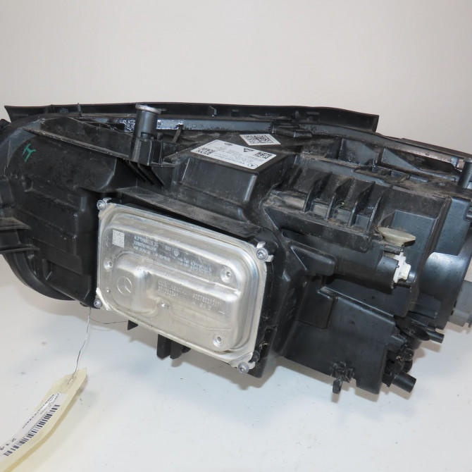 Phare droit occasion  Mercedes-benz CITAN Camionnette/Monospace (W420) 1.5 112 cdi (420.633, 420.635) (2021)   A4209063900  4