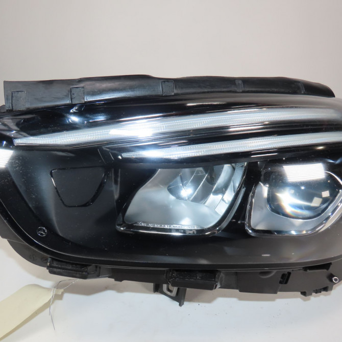 Phare gauche occasion  Mercedes-benz CITAN Camionnette/Monospace (W420) 1.5 112 cdi (420.633, 420.635) (2021)   A4209063800  1