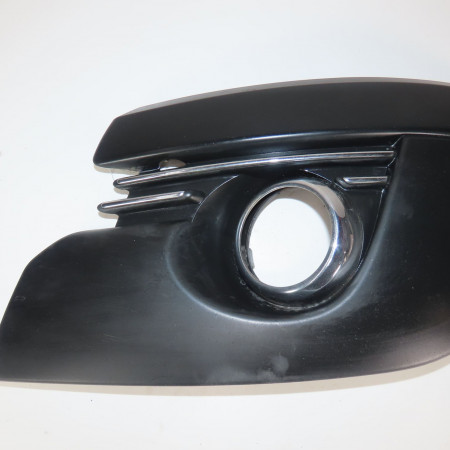 Protection g pare-choc av occasion  Peugeot 3008 Monospace (0U_) 1.6 hdi (2009-2016) 5 portes   9684350277 