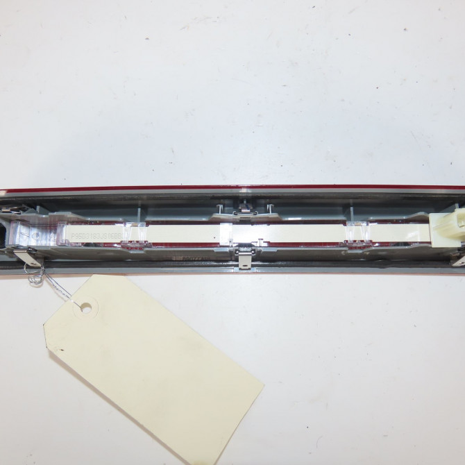 Feux stop supplementaire occasion  Renault MEGANE III Grandtour (KZ0/1) 1.5 dci (kz09, kz0d, kz1g, kz29, kz14, kz1w, kz10, kz1f,... (2009) 5 portes   265900026R  3