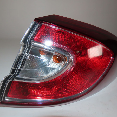 Feu arrière droit occasion  Renault MEGANE III Grandtour (KZ0/1) 1.5 dci (kz09, kz0d, kz1g, kz29, kz14, kz1w, kz10, kz1f,... (2009) 5 portes   265500010R 