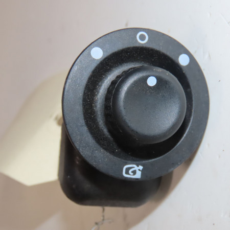 Commande rétroviseurs extérieures électriques occasion  Renault CLIO IV (BH_) 1.5 dci 90 (2012) 5 portes   8200676529 