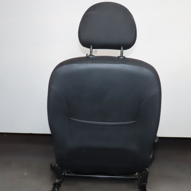 Siège avant gauche occasion  Peugeot 206+ (2L_, 2M_) 1.4 hdi eco 70 (2009-2013) 5 portes   8846QH  4