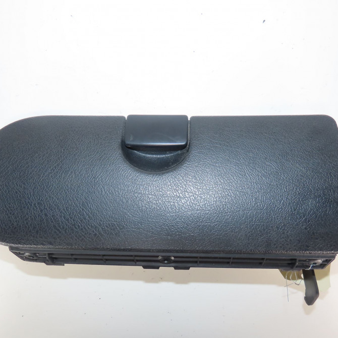 Boite à gants occasion  Citroën SAXO (S0, S1) 1.1 x, sx (1996-2003) 5 portes   8214FJ  1
