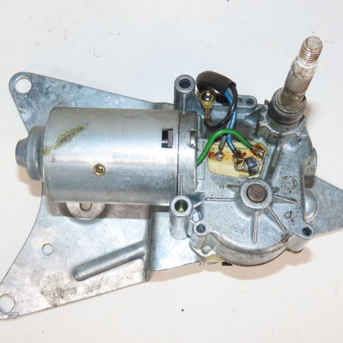 Moteur essuie-glace arrière occasion  Renault TWINGO I (C06_) 1.2 (c066, c068) (1996-2007) 3 portes   7700832590  1