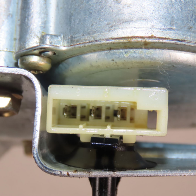 Moteur essuie-glace arrière occasion  Renault TWINGO I (C06_) 1.2 (c066, c068) (1996-2007) 3 portes   7700832590  5