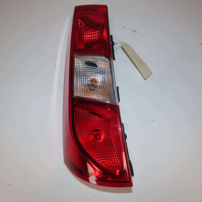 Feu arrière gauche occasion  Dacia DOKKER Monospace (KE_) 1.5 dci / blue dci 75 (keaj, keah, kejw) (2012)   265551619R  1