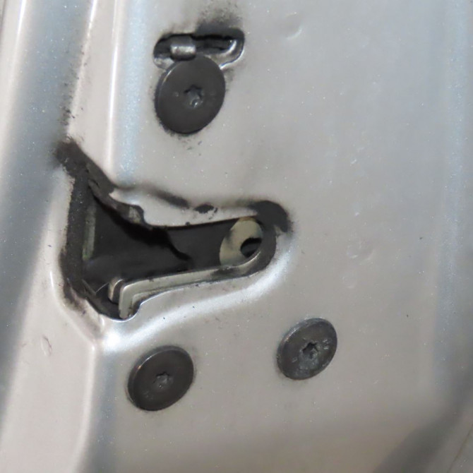 Porte arrière droite occasion  Dacia SANDERO 1.4 mpi lpg (2009)   821006948R  2