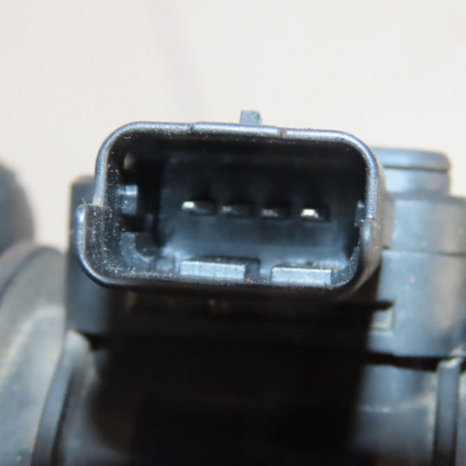 Debimetre air occasion  Ford FIESTA VI (CB1, CCN) 1.4 tdci (2010-2012) 3 portes   1348615  3