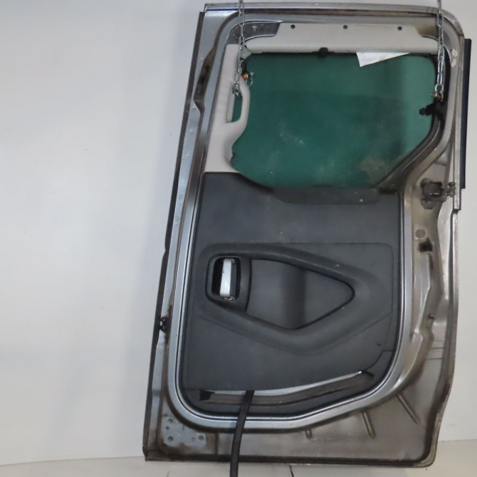 Porte coulissante d occasion  Peugeot PARTNER TEPEE 1.6 hdi 16v (2008) 5 portes   9831169680  2