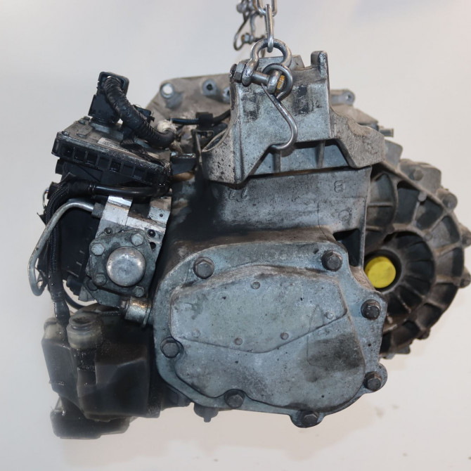 Boîte à vitesse mecanique occasion  Citroën C4 PICASSO II 1.6 hdi / bluehdi 115 (2013) 5 portes   20DR28  4