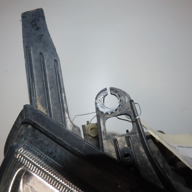 Phare droit occasion  Ford FIESTA V (JH_, JD_) 1.4 tdci (2001-2008) 5 portes   1320348  3