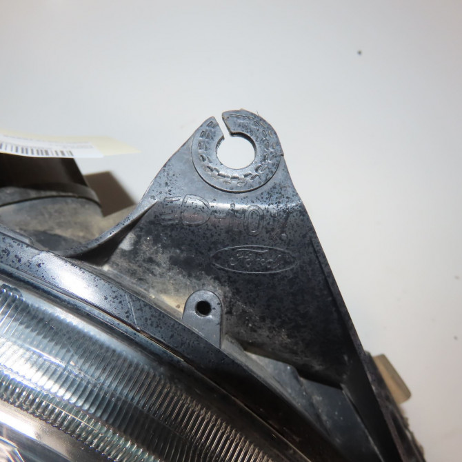 Phare droit occasion  Ford FIESTA V (JH_, JD_) 1.4 tdci (2001-2008) 5 portes   1320348  4