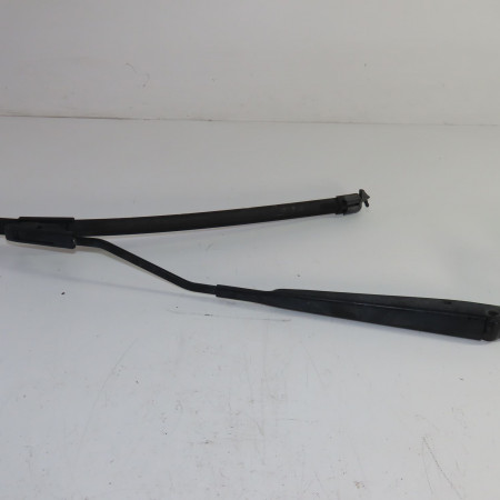Bras essuie-glace avant gauche occasion  Citroën C4 CACTUS 1.6 bluehdi 100 (2014)   1611871480 