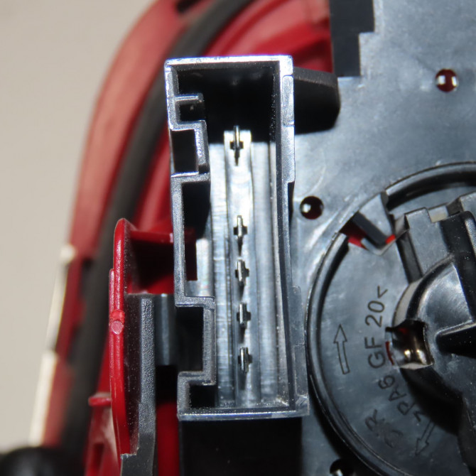 Feu arrière gauche occasion  Mini MINI (R56) Cooper (2006-2012)   63212757011  3