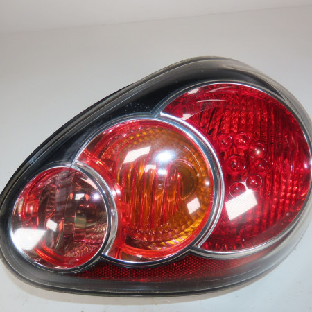 Feu arrière droit occasion  Toyota AYGO (_B1_) 1.0 (kgb10_) (2005-2014) 5 portes   815510H070 