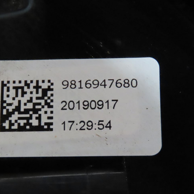 Feux position g occasion  Citroën C5 AIRCROSS (A_) 1.5 bluehdi 130 (acyhzj, acyhzr) (2018)   9816947680  2