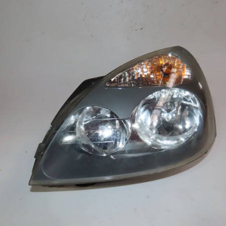 Phare gauche occasion  Renault CLIO II (BB_, CB_) 1.2 (bb0a, bb0f, bb10, bb1k, bb28, bb2d, bb2h, cb0a,... (1998-2010) 5 portes   7701051769 