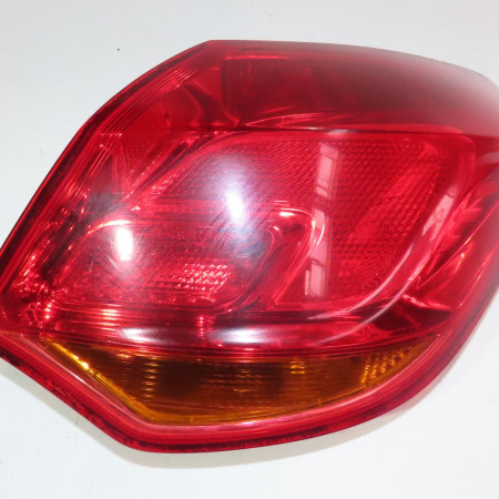 Feu arrière droit occasion  Opel ASTRA H CLASSIC 3/5 portes (A04) 1.7 cdti (l48) (2009)   13319948 