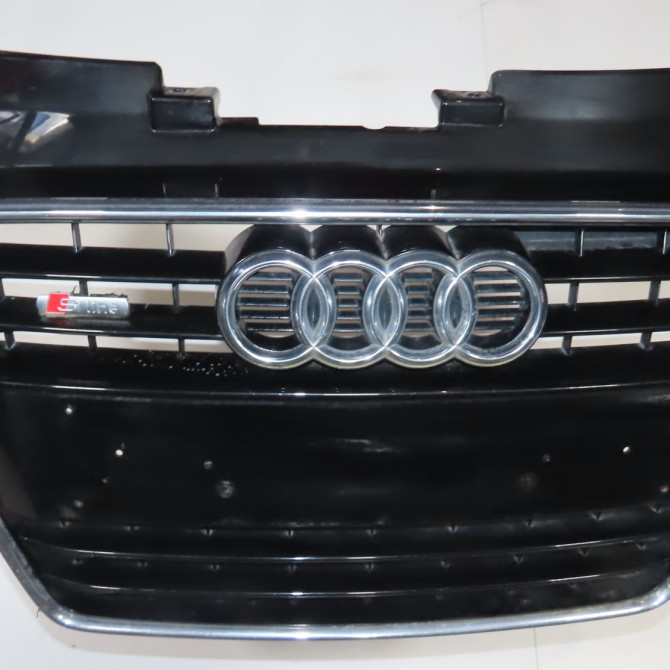 Calandre occasion  Audi TT (8J3) 2.0 tfsi (2006-2010)   8J0853651HT94  1